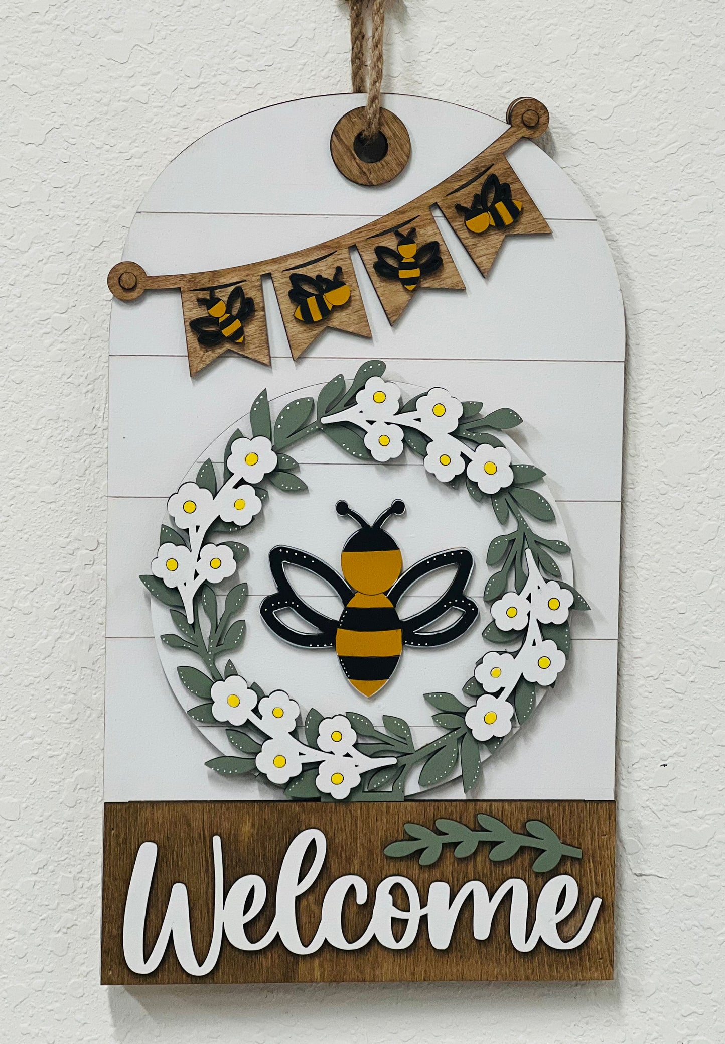 Door/Wall Sign Interchangeable Insert - Bee Wreath