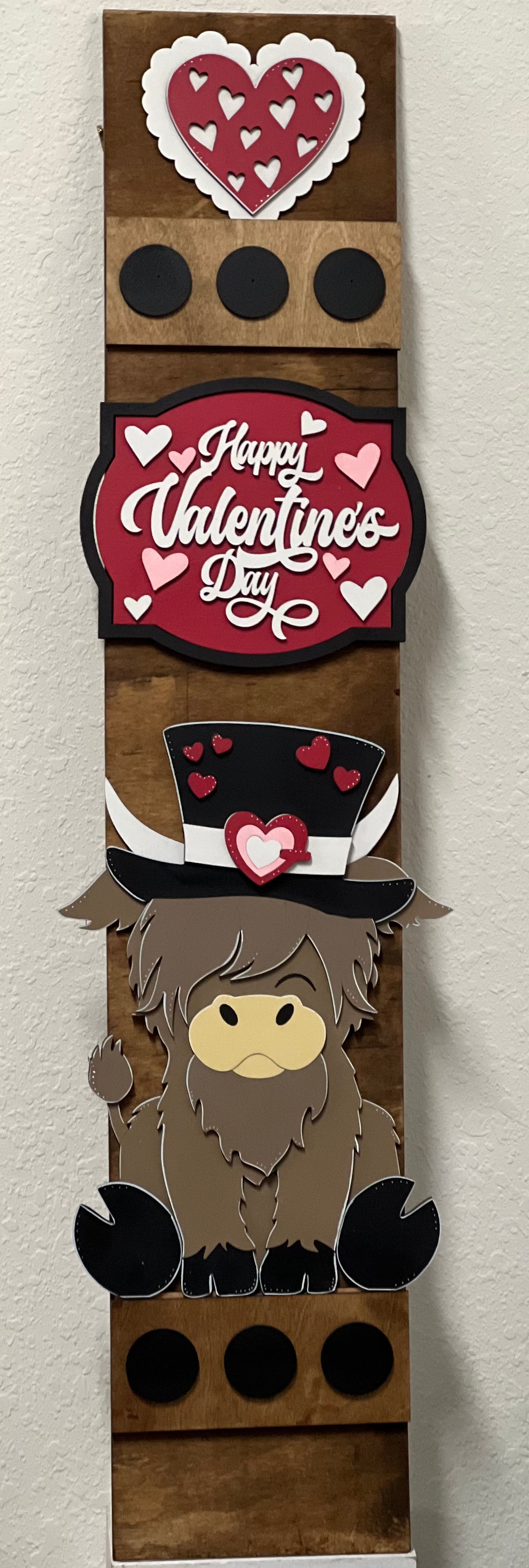Highland Cow w/hat Valentine Porch Leaner Interchangeable