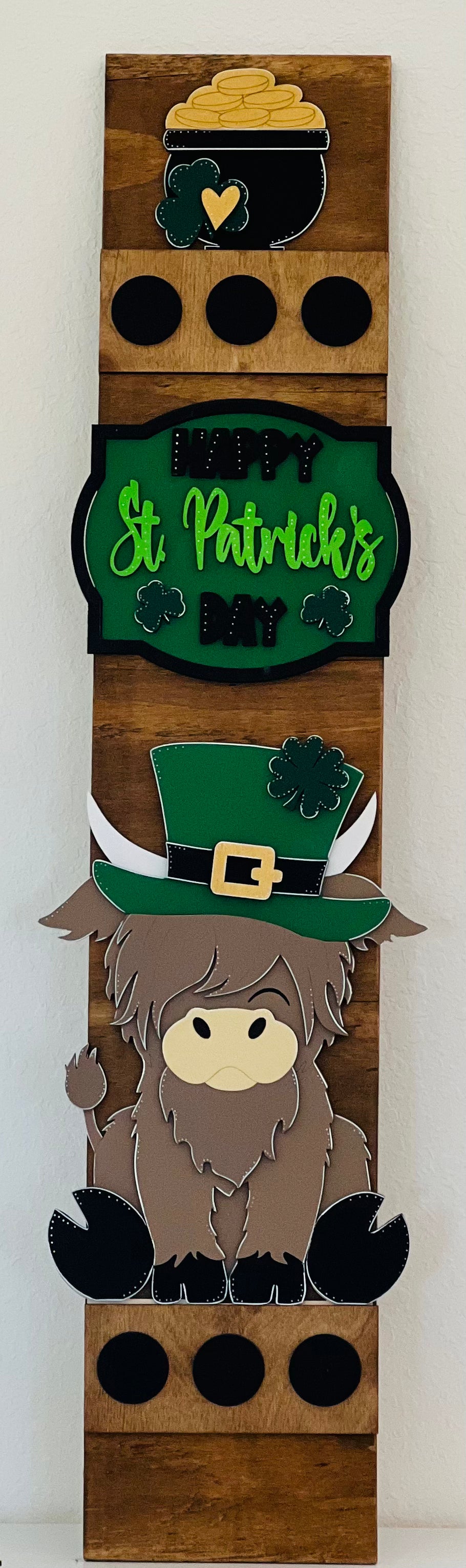 Highland Cow w/hat St.Patrick’s Day Porch Leaner Interchangeable